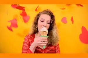 AMOR Y OBSESIÓN EN EL NUEVO CLIP DE SAFARI