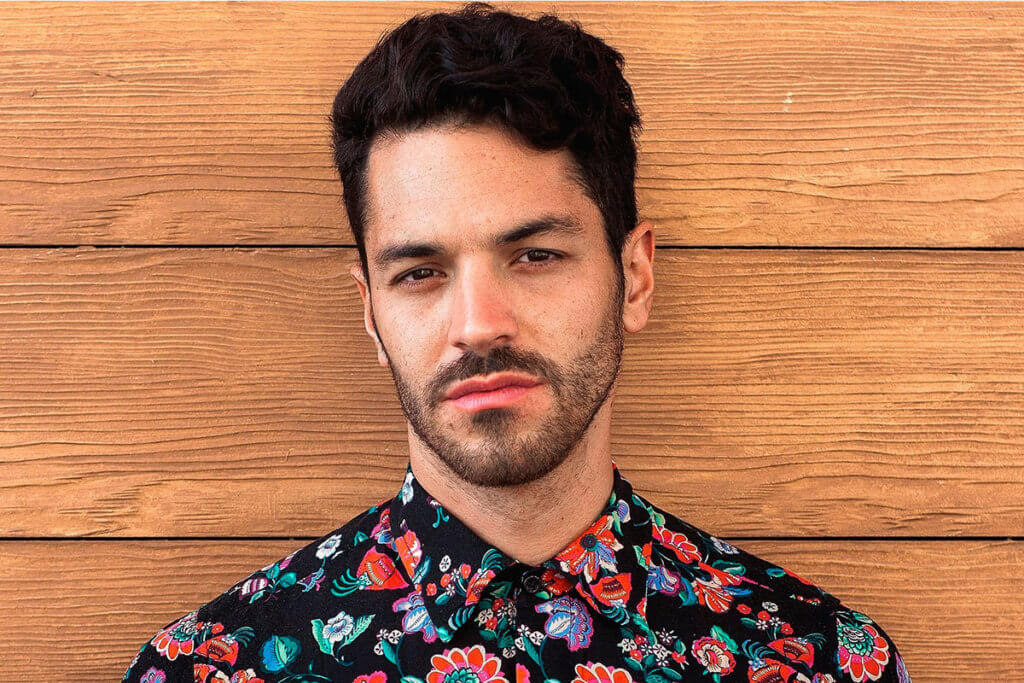 JUAN INGARAMO: “LO QUE ME IDENTIFICA DEL POP ES LA LIBERTAD”