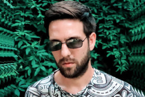 LIHUEN PEIRONE: “EN EL VIDEOCLIP ENCUENTRO LIBERTAD PARA EXPRESARME”