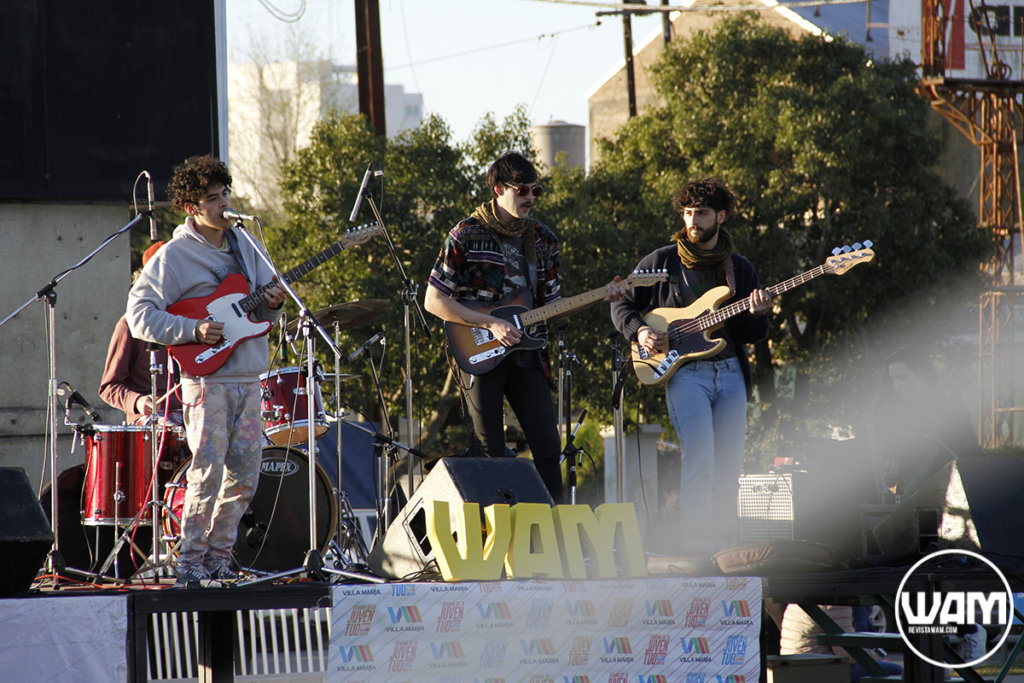 CRÓNICA DEL DÍA DE LA JUVENTUD Y ESCENARIO WAM