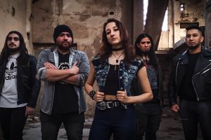 ÚLTIMO ROUND: “BUSCAMOS LA FUERZA DE LAS CANCIONES EN LA SALA DE ENSAYO”
