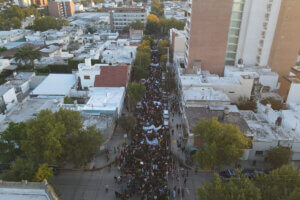 LAS UNIVERSIDADES NACIONALES VUELVEN A PARAR Y MARCHAN EN CONTRA DEL DESFINANCIAMIENTO