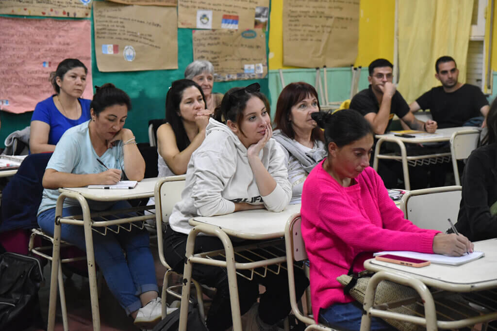 ABRIERON LAS INSCRIPCIONES PARA ESTUDIAR IDIOMAS EN EL PUICYM